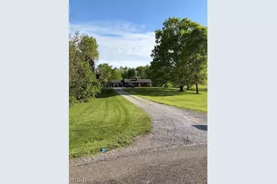 14276 Stanwood St SW, Navarre, OH 44662 - Photo 1