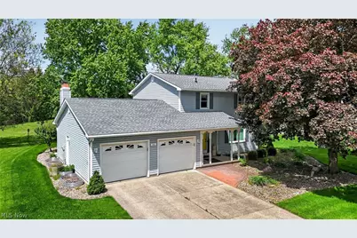 386 Tulip Trail, Wadsworth, OH 44281 - Photo 1
