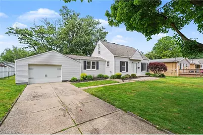 466 Brewer Avenue, Akron, OH 44305 - Photo 1