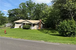 2160 Potts Ln, Zanesville, OH 43701 - Photo 1