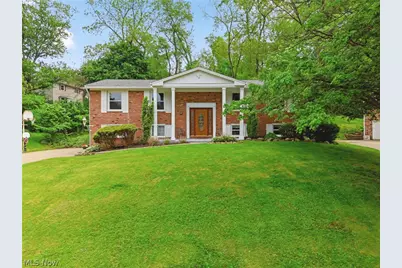 1212 Linwood Avenue SW, North Canton, OH 44720 - Photo 1