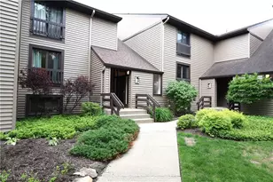 1115 Canyon View Rd, Sagamore Hills, OH 44067 - Photo 1