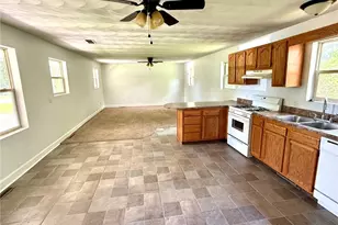 210 W Spring St, Marietta, OH 45750 - Photo 1