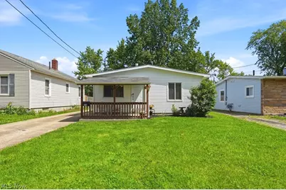 176 Clinton Avenue, Elyria, OH 44035 - Photo 1