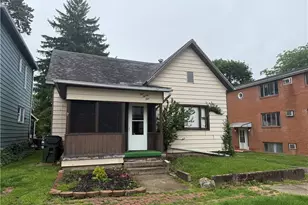 421 N 11th St, Cambridge, OH 43725 - Photo 1