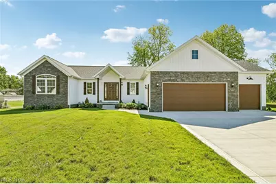 533 E Lakewood Drive, Canal Fulton, OH 44614 - Photo 1