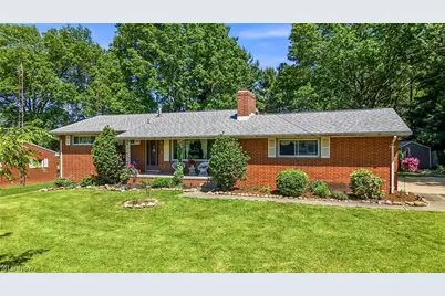 6127 Columbus Road NE, Louisville, OH 44641 - Photo 1