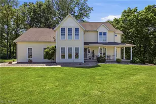 2692 Pitcher Plant Ct, Uniontown, OH 44685 - Photo 1