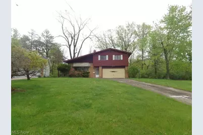 8085 Worthington Park Drive, Strongsville, OH 44149 - Photo 1