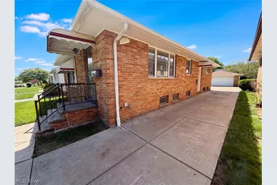 13606 Carpenter Road, Loveland, OH 44125 - Photo 1