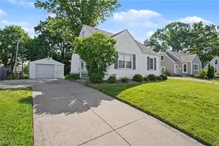 1711 Thornapple Ave, Akron, OH 44301 - Photo 1