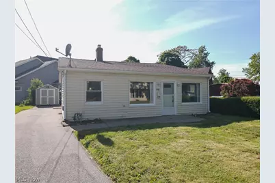 820 Peach Boulevard, Willoughby, OH 44094 - Photo 1