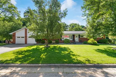1222 Pleasantview Avenue SE, North Canton, OH 44720 - Photo 1