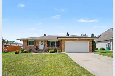 272 N Skyline Drive, Green Hills, OH 44131 - Photo 1