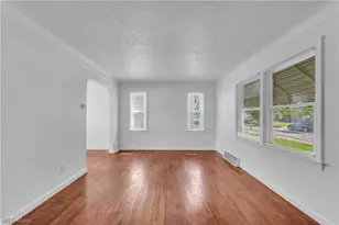 15803 Delrey Ave, Loveland, OH 44128 - Photo 1