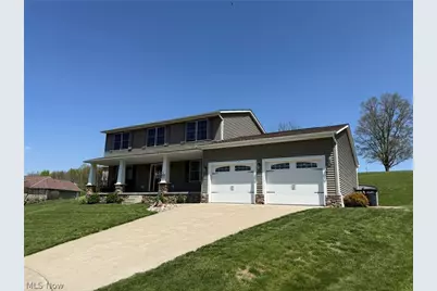 235 Briarwood Drive SE, New Philadelphia, OH 44663 - Photo 1
