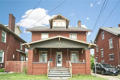 136 Smith Avenue NW, Canton, OH 44708 - Photo 1