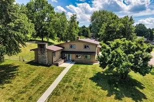 1601 Marion Dr, Coshocton, OH 43812 - Photo 1