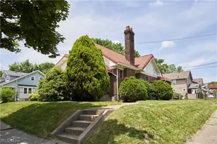 939 Lovers Ln, Akron, OH 44306 - Photo 1