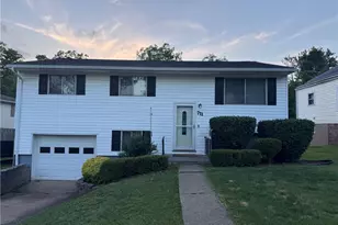 711 E Montgomery St, Marietta, OH 45750 - Photo 1