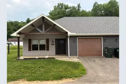 2719 Barnhill Road SE, New Philadelphia, OH 44663 - Photo 1