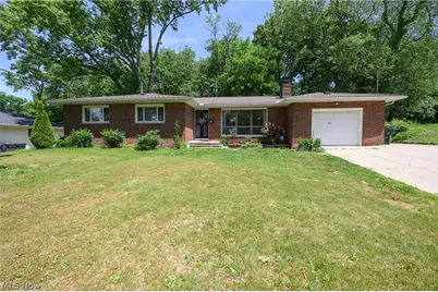 1279 Chippewa Avenue, Akron, OH 44305 - Photo 1