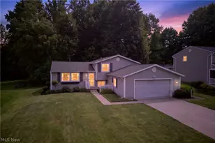 1664 Tinkers View Dr, Twinsburg, OH 44087 - Photo 1