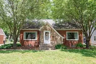 261 Malden St, Akron, OH 44313 - Photo 1