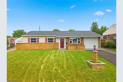 2457 Cathy Drive NE, Canton, OH 44705 - Photo 1