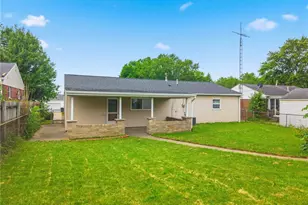2457 Cathy Dr NE, Canton, OH 44705 - Photo 21