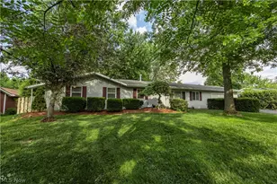 69 N Oakmont Dr, Northfield, OH 44067 - Photo 1