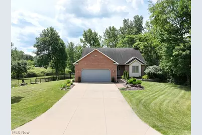 6476 Harbor Drive NW, Canton, OH 44718 - Photo 1
