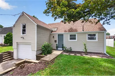 2747 Lincoln Way NW, Massillon, OH 44647 - Photo 1