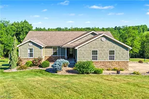 805 Wynncrest Dr, Marietta, OH 45750 - Photo 1