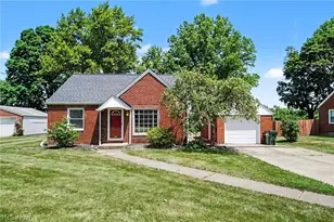 4627 20th St NW, Canton, OH 44708 - Photo 1