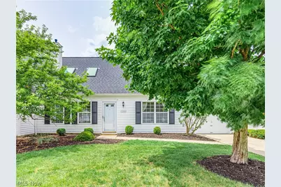 3500 E Prescott Circle, Cuyahoga Falls, OH 44223 - Photo 1
