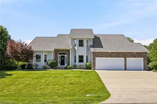 522 Tanglewood Trail, Cuyahoga Falls, OH 44223 - Photo 1