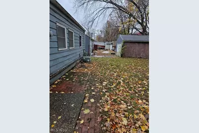 873 Kickapoo Avenue, Akron, OH 44305 - Photo 1