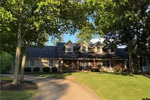 147 S Hayden Pkwy, Hudson, OH 44236 - Photo 1
