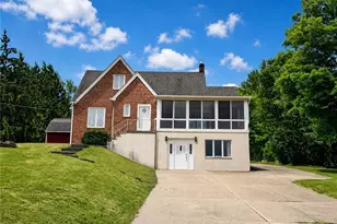 1359 W Sprague Rd, Grandview Heights, OH 44147 - Photo 1