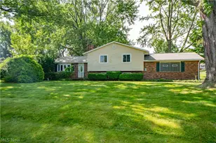 942 Eldorado Dr, Akron, OH 44319 - Photo 1