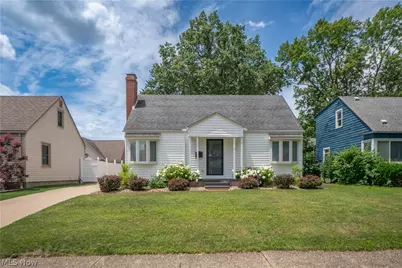 2388 14th Street, Cuyahoga Falls, OH 44223 - Photo 1