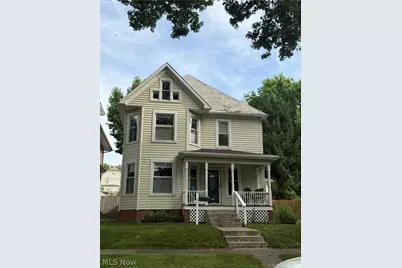 221 Oakwood Avenue, Marietta, OH 45750 - Photo 1