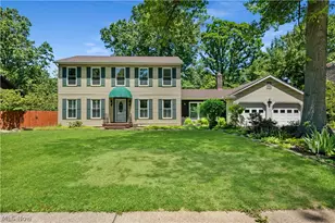 1545 Woodlake Blvd, Stow, OH 44224 - Photo 1