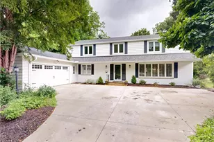 21522 S Woodland Rd, Huber Heights, OH 44122 - Photo 1