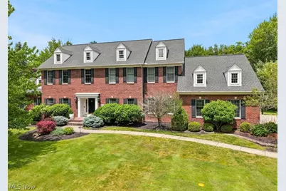 8320 Woodberry Boulevard, Chagrin Falls, OH 44023 - Photo 1