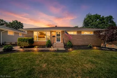 145 E Englewood Drive, Green Hills, OH 44131 - Photo 1