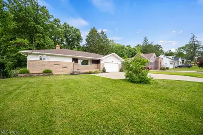 1885 W Sprague Road, Grandview Heights, OH 44147 - Photo 1