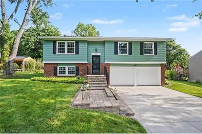 2904 Burr Oak Drive, Akron, OH 44333 - Photo 1