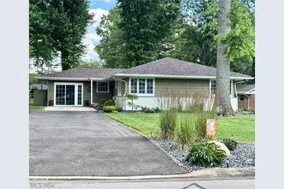 59 Greenview Drive, Parkersburg, WV 26104 - Photo 1